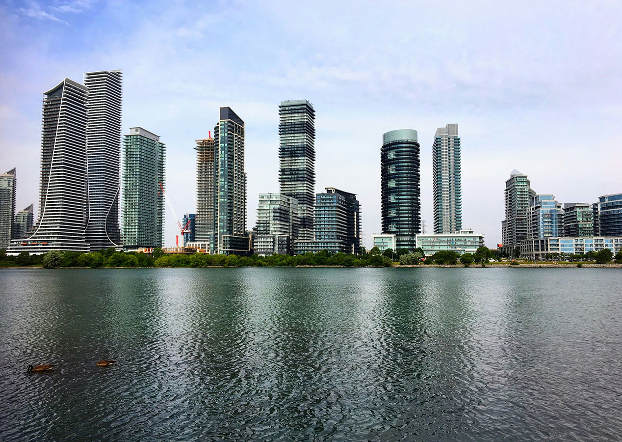 Mississauga Mississauga Real Estate - Parveen Tiwari, Broker