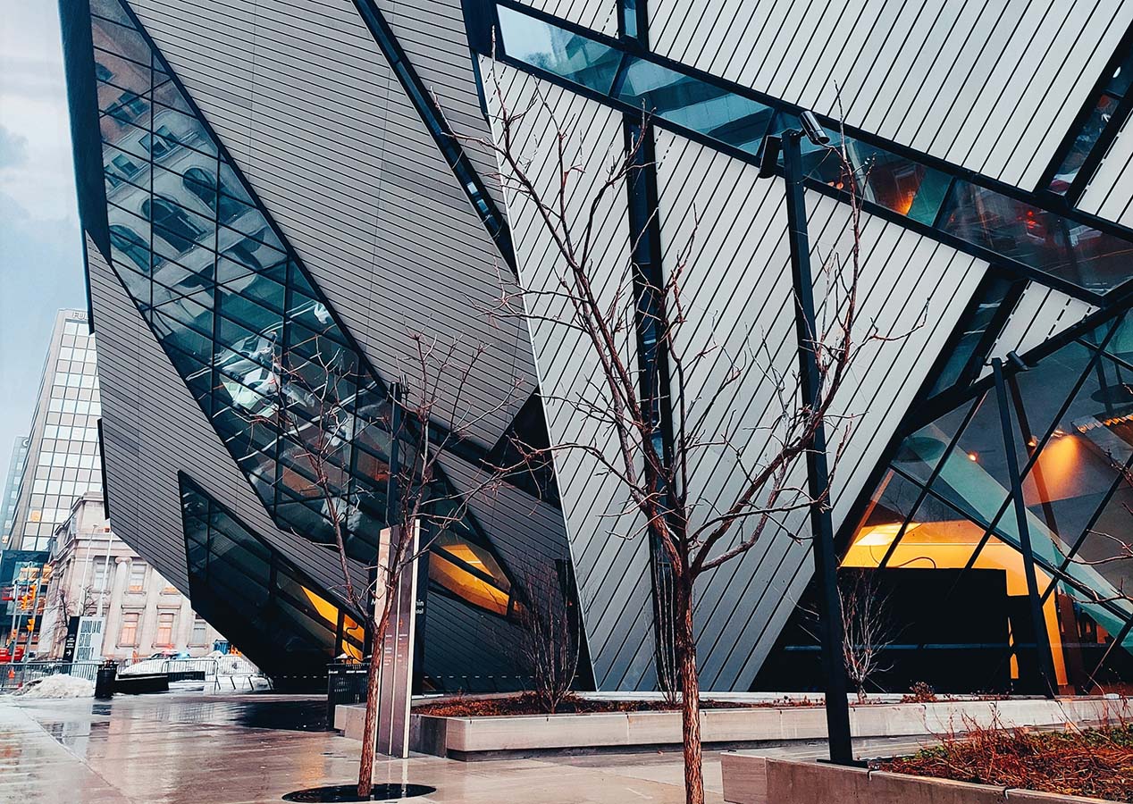 Mississauga Mississauga Real Estate - Parveen Tiwari, Broker